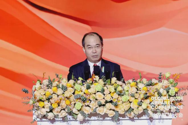 “融和”20个国家和地区服装精英2024世界服装大会在东莞虎门开幕(图3)