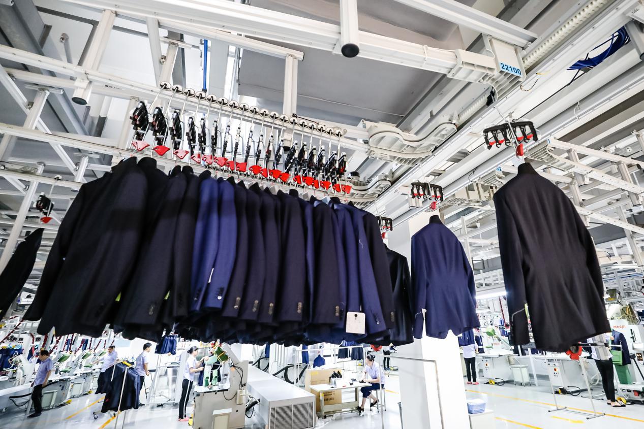 2024下半年服装行业如何利用破浪AI人工智能打开海外市场赢得海外客户