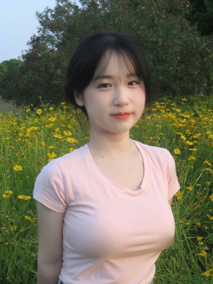 早期台湾时装透露两点服装展(图1)