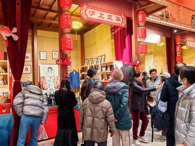 星空体育平台：非遗探店 中国非遗馆“过年”春节主题展里的“沪上风华”(图1)