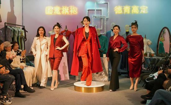 星空体育平台：2024新生代欧美超模：重新定义时尚的多元面孔