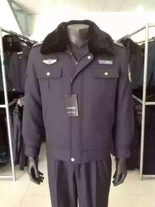 我给狗狗做“爱马仕” 年入300万