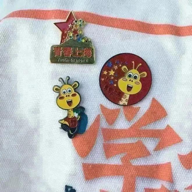 星空体育平台：暴涨120%2500亿元大市场火了！这届年轻人真的很爱新中式！(图26)
