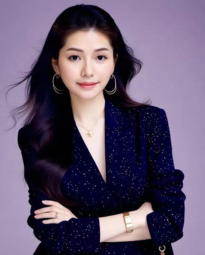 2025中国国际时装周（春季）·江服日来了！星光同行璀璨共赏(图3)