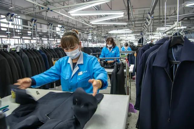 星空体育：服装智能制造工厂的构建与发展