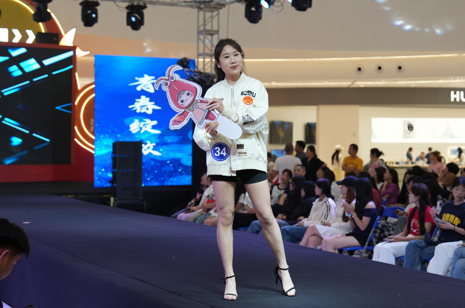 潜江户外服装从崛起到领航的跨越之路(图3)