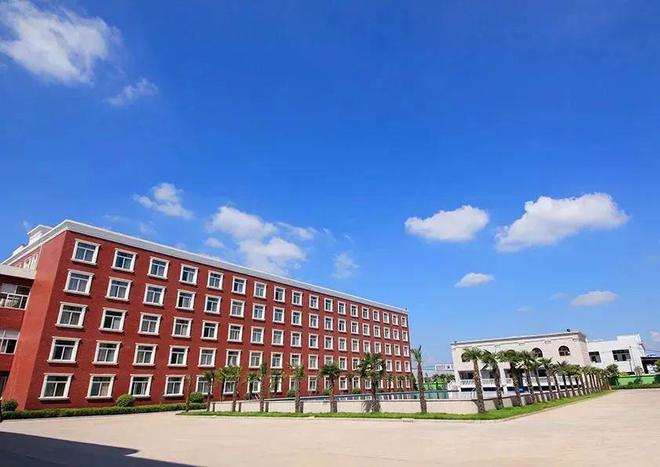 一件西服的“数字之旅”河南这家纺企把服装制造玩成了高科技(图1)