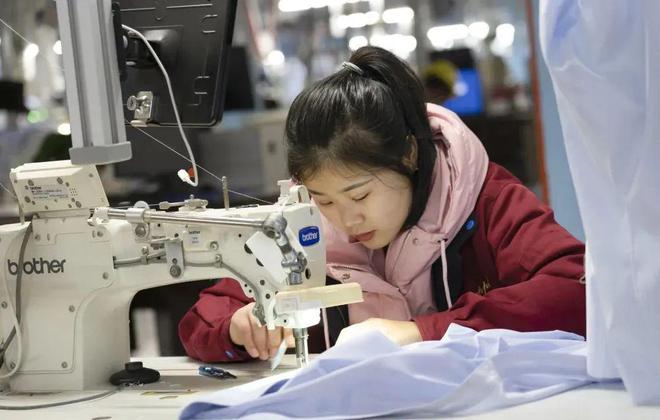 一件西服的“数字之旅”河南这家纺企把服装制造玩成了高科技(图6)