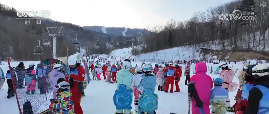 从一季“火”到四季“热” 冰雪装备产业搭乘科技“快车”跑出“加速度”(图9)