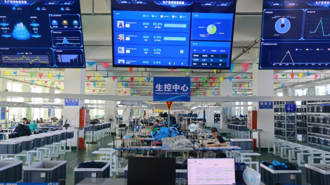 精河产业“变形计”：老工厂玩5G 土特产变潮品(图2)