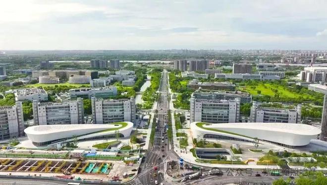 星空体育平台：【官网最新】兰香湖贰号官方售楼处发布：臻品豪宅 耀世登场！(图4)