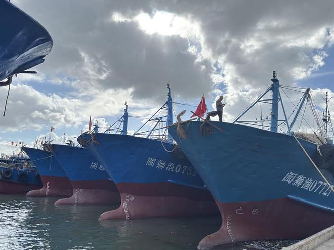 星空体育平台:声势浩大的开渔节传统味道足泉州八百年渔港已悄悄变样(图4)