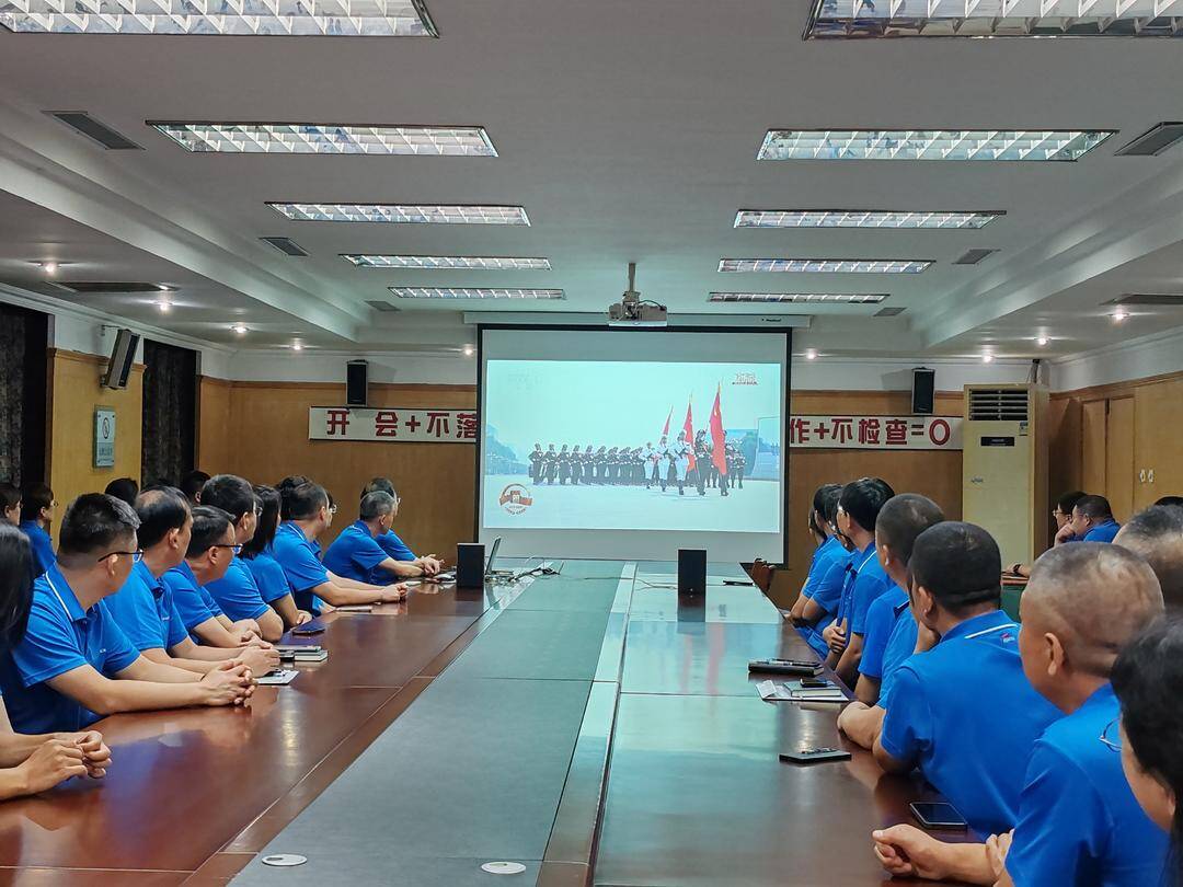 星空体育：“山东制造” 闪耀九三阅兵！(图1)