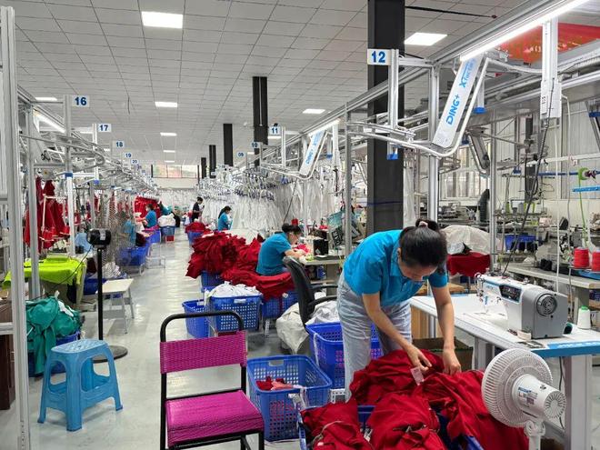 简阳服装“智”造背后的幸福账单(图2)