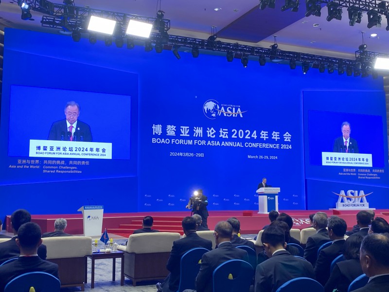 全市校服和文体用品集中展示暨生产企业观摩活动举行 - 安康新闻网