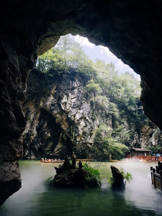 【2024贵州五日游爆款攻略】纯玩团价格全解析！本地导游带你玩转(图3)