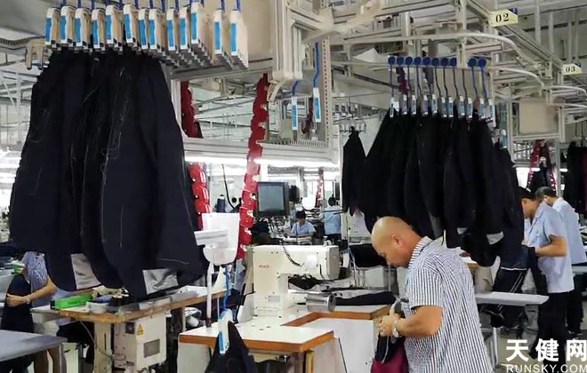 西青区服饰企业智能升级：2500件日产能力引领行业变革