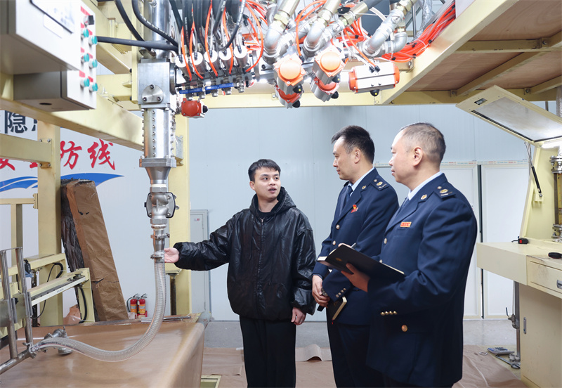 达州税务“穿针引线” 助力纺织服装产业集群高质量发展(图2)