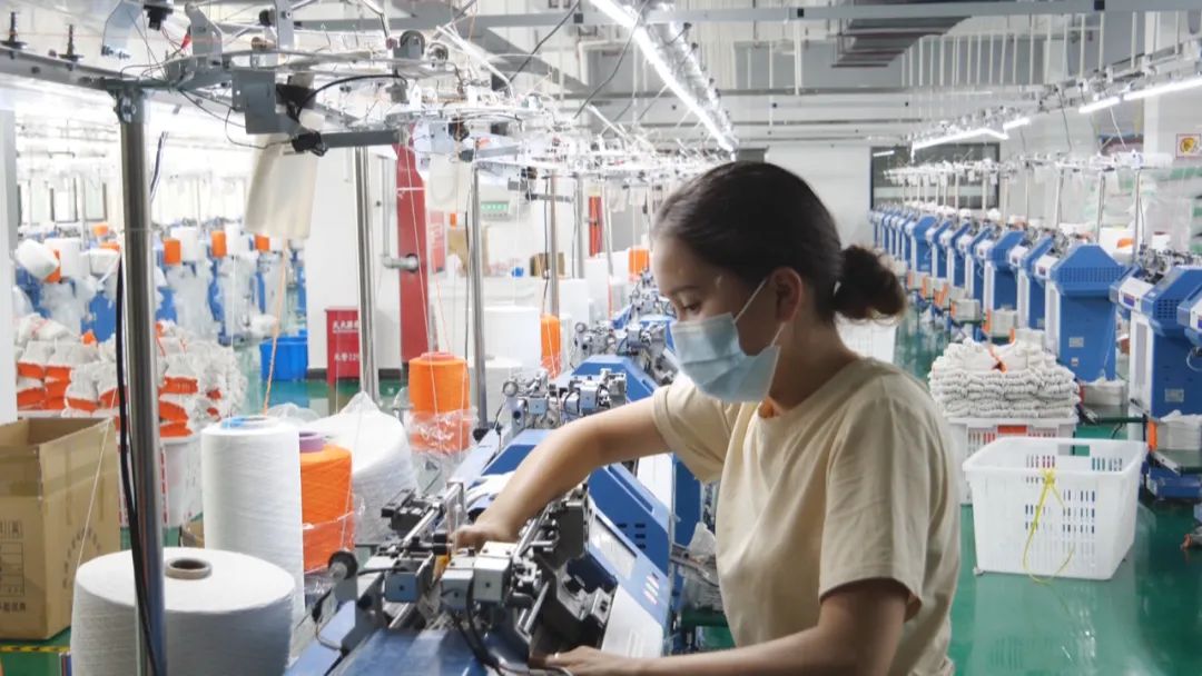 星空体育平台：浙江省长兴丝绸有限公司年产7000万米高档服装面料设备节能更新技改项目环境影响评价信息公示