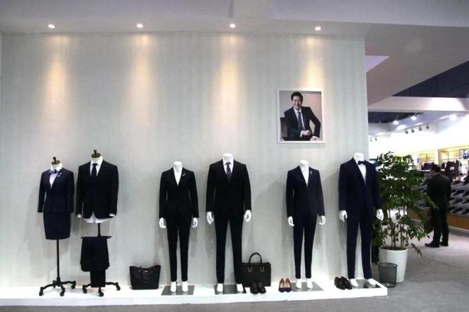 星空体育：宁波老牌男装翻红年销破100亿(图7)