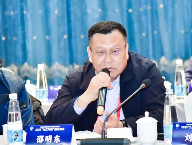 九江论道纺织未来！业界精英聚首圆桌会议谋篇布局 “十五五”(图5)