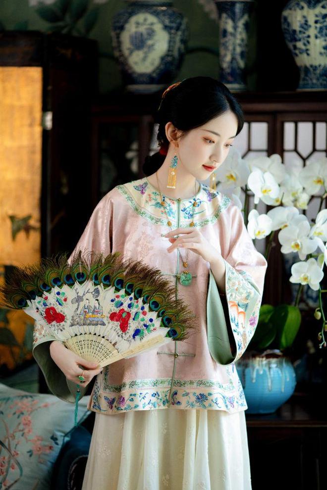 一城风絮织就中华服饰的传承与创新华章(图4)