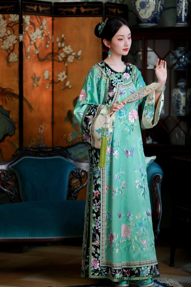 一城风絮织就中华服饰的传承与创新华章(图6)