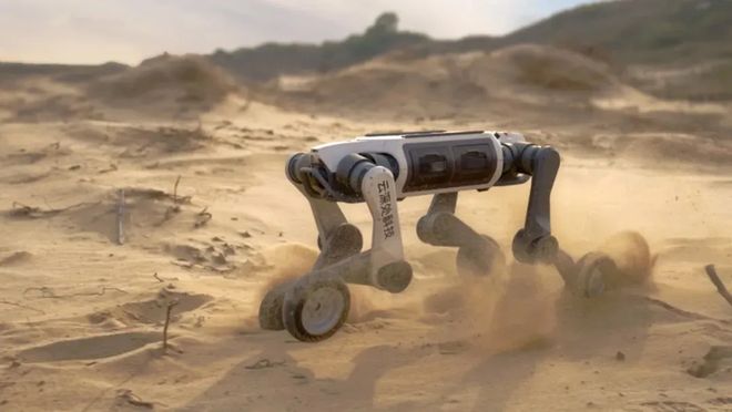 蓝战非回应遭绑架:被剥光衣服拍裸照、收集生物信息不是自导自演;H200芯片获准出口中国美国抽成25%;曝小米高层多人职务调整(图4)