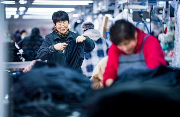 智造出海：中哲服饰赶制海外订单(图2)