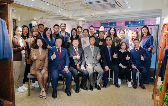 衣邦人香港中环店盛大开业三重布局加速国际化战略新篇章(图1)