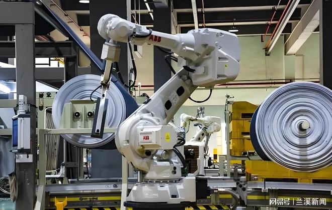 兰溪纺织行业迎来数智蝶变(图1)