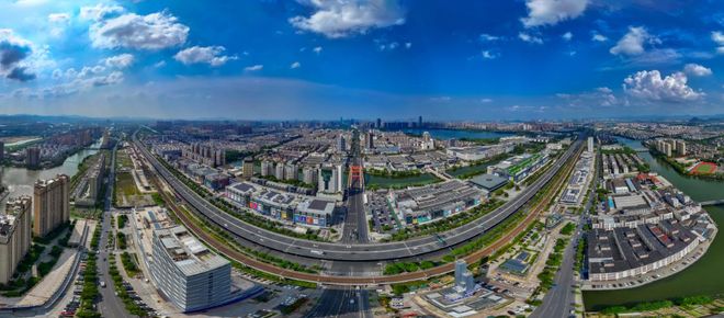 答卷十四五 启程十五五｜中国轻纺城：超4400亿元！柯桥纺织交出六维升级答卷(图1)