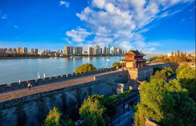 星空体育平台:2025年湖北各地GDP排名武汉221万亿创新高宜昌大幅领先襄阳(图5)