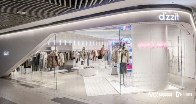 江南布衣半年收入超33亿市值超百亿卷赢一众本土女装(图6)