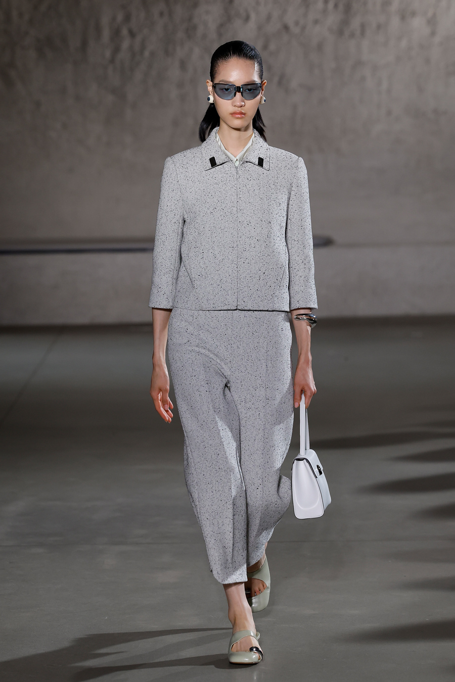 市场最前沿丨一块布如何“织”出新潮流？——从2026中国纺联春季联展看行业向“新”力