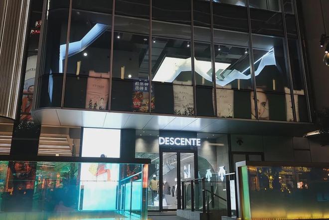 星空体育平台：东北人抢疯了！年销50亿的“三个箭头”竟是安踏的“日本牌”？(图4)