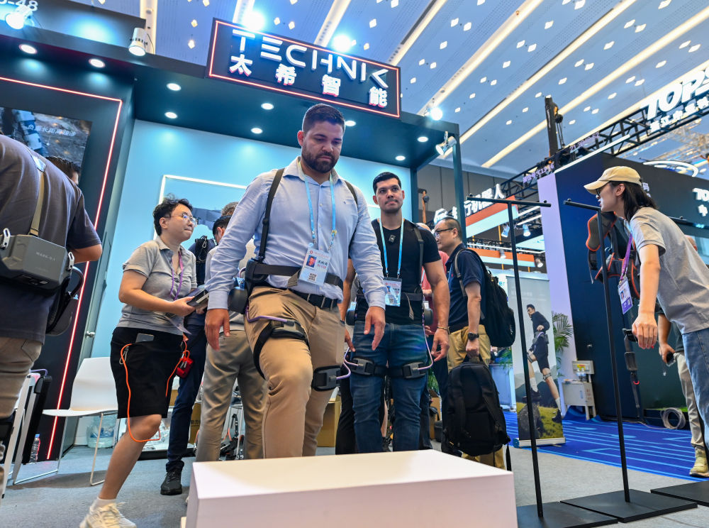 星空体育平台：镜观中国｜影像回眸“十四五”——全面深化改革 扩大高水平开放(图17)