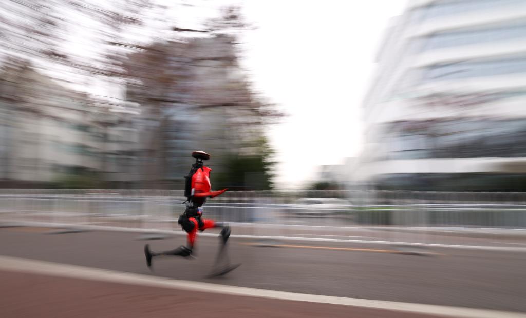 首席记者谈首季经济·科创篇丨从“技术变量”到“价值增量” 智能经济新形态加快打造(图1)