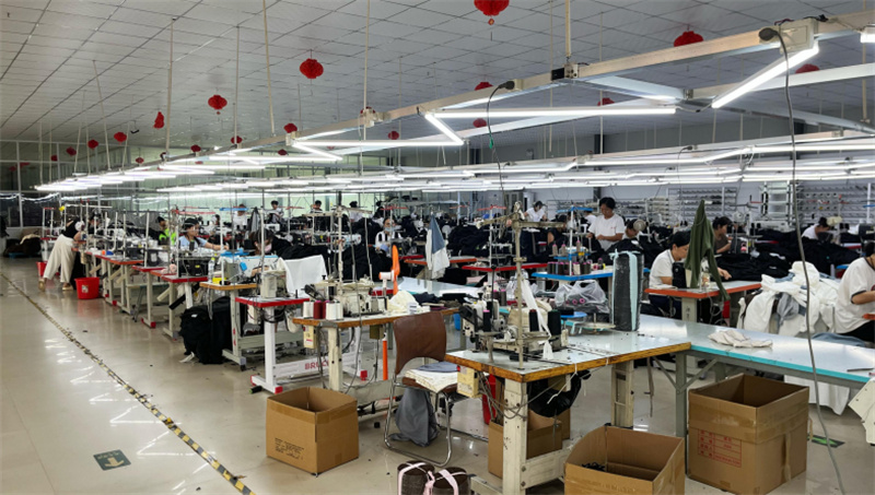山东巨野:靠前服务精准助企外贸服饰产销两旺(图3)