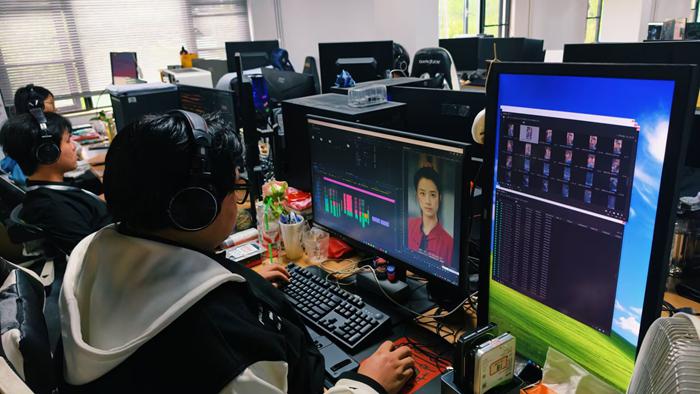 星空体育：新华网：从5G工厂到AI影棚——探访人工智能赋能一线新场景(图2)